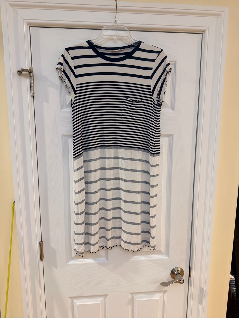 Ladies Size L American Eagle Outfitters Black & White Striped Midi T-Shirt Dress